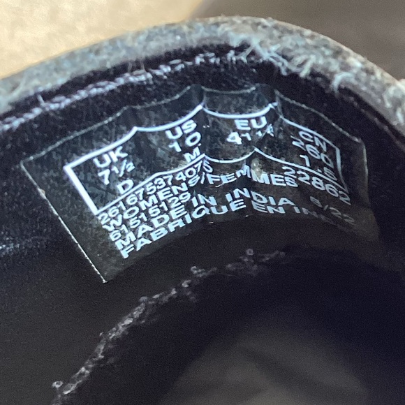 Clarks Classic Black Leather Ladies Boots - Picture 15 of 16